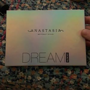 ANASTASIA BEVERLY HILLS DREAM GLOW KIT